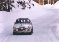 Qui a dit que c'tait pas assez enneig et verglac en 2004 ? Cliquer pour voir en plus grand, photo Franois Haase
