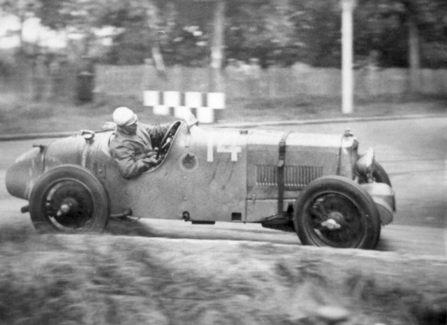 la MG K3 conduite par Philippe Maillard-Brune